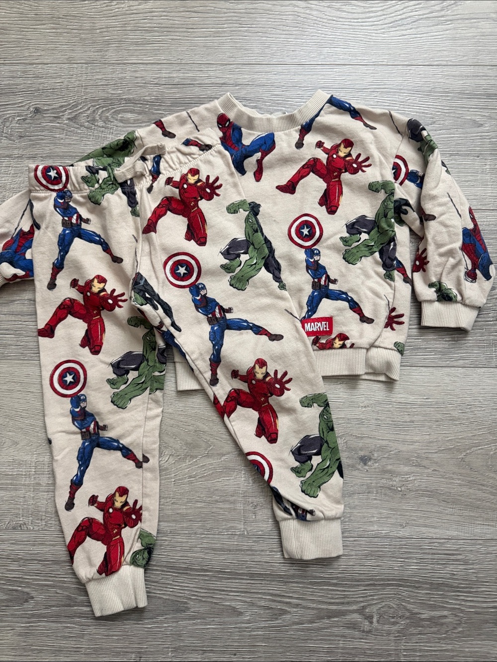 H&M Marvel Kids Beige Avengers Graphic Sweatshirt and Joggers Set